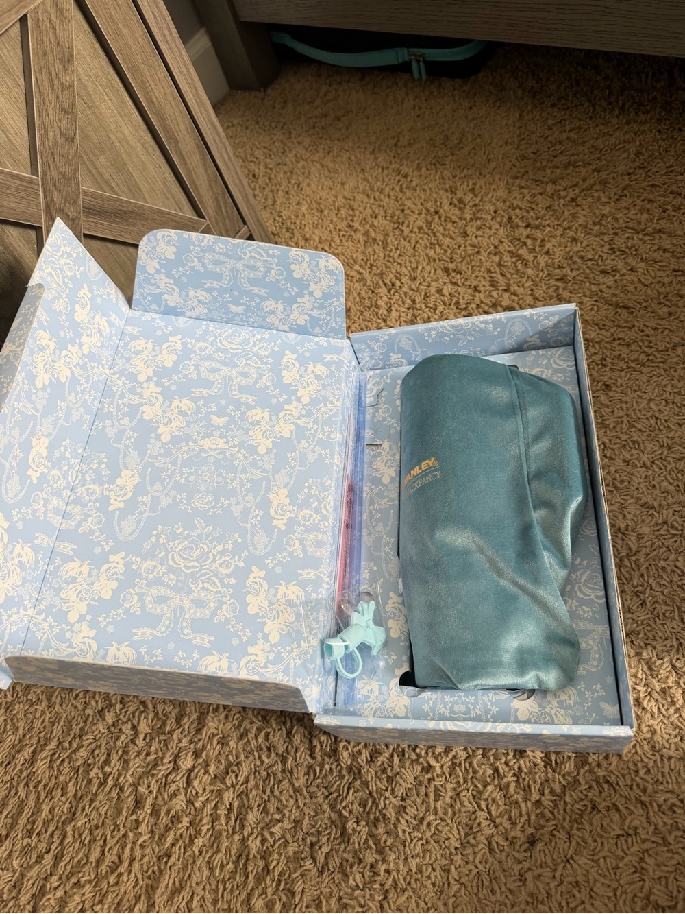 Love Shack Fancy Authentic Stanley White Floral Travel Mug with Light Blue Lid - Picture 2 of 3